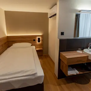 Inn Ziegelhuesi Hotel, Stettlen Bei Bern